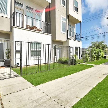 Amazing Rooftop! Downtown Skyline Views!!! Sleeps 15 ヒューストン エクステリア 写真