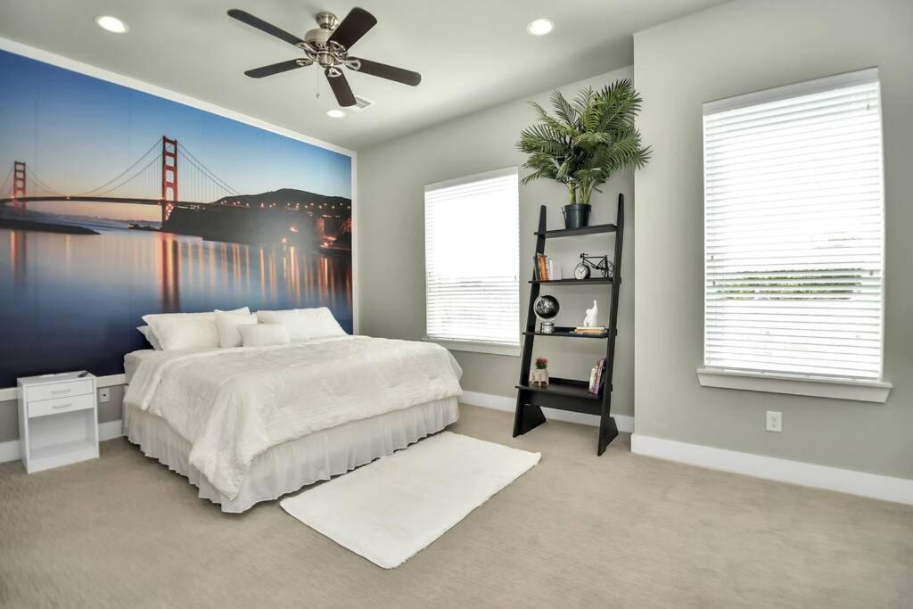 Amazing Rooftop! Downtown Skyline Views!!! Sleeps 15 ヒューストン エクステリア 写真